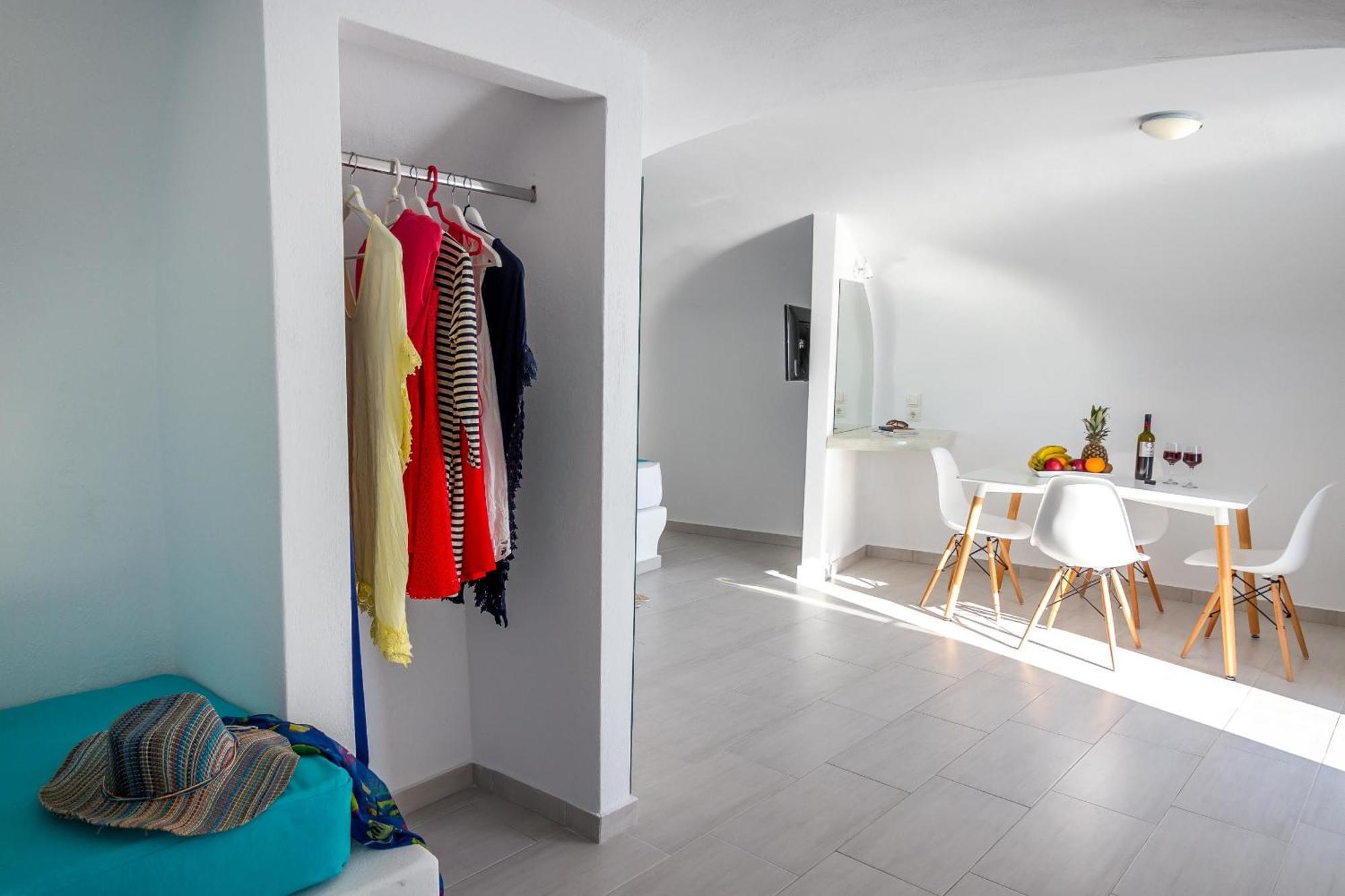 Asma Suites Fira  Habitación foto